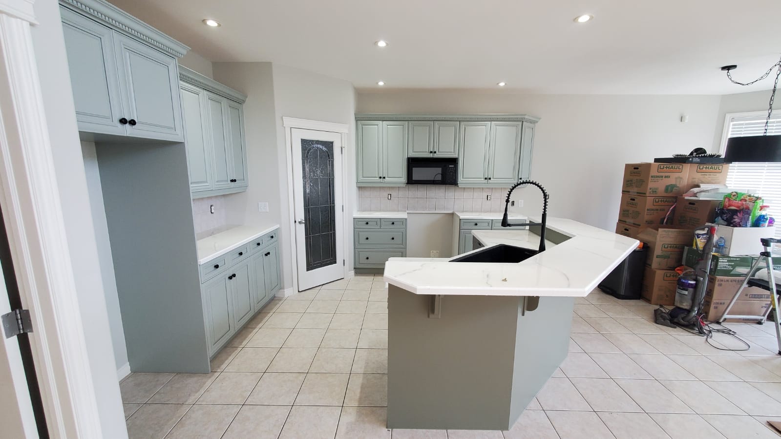 Edmonton Cabinet Painting & Refinishing