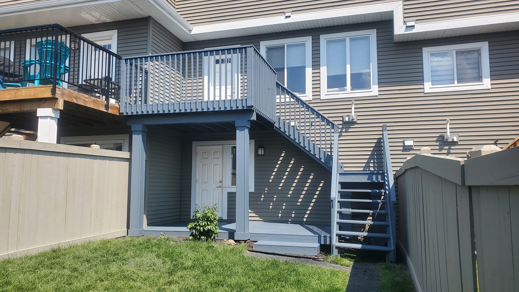 Deck Staining - Mill Woods, Edmonton