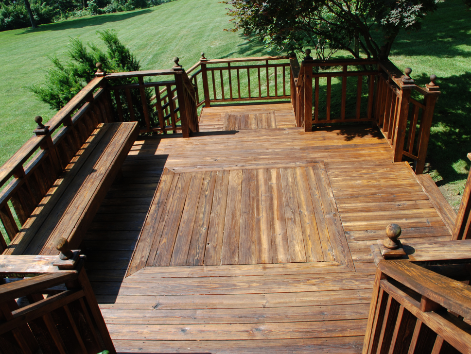 Deck & Fence Services in Edmonton